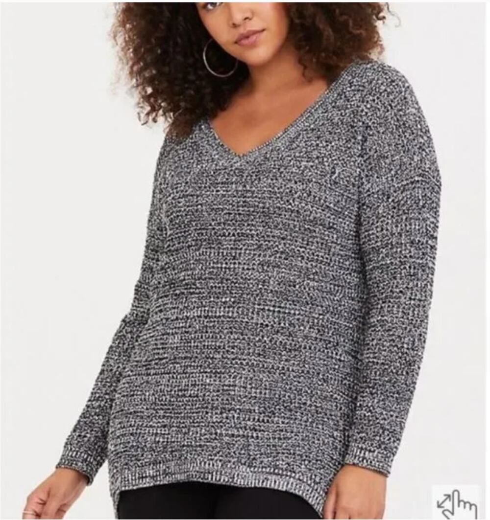 TORRID NWT Marled V Neck Slouchy Tunic in Black White // 1X